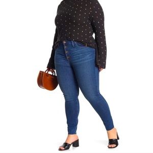 Madewell 9” mid rise button fly jeans size 34